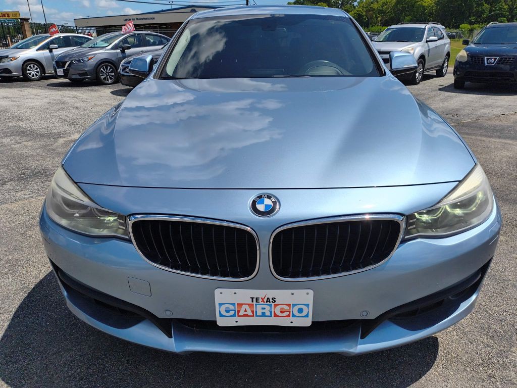 2015 BMW 3 Series Image 9