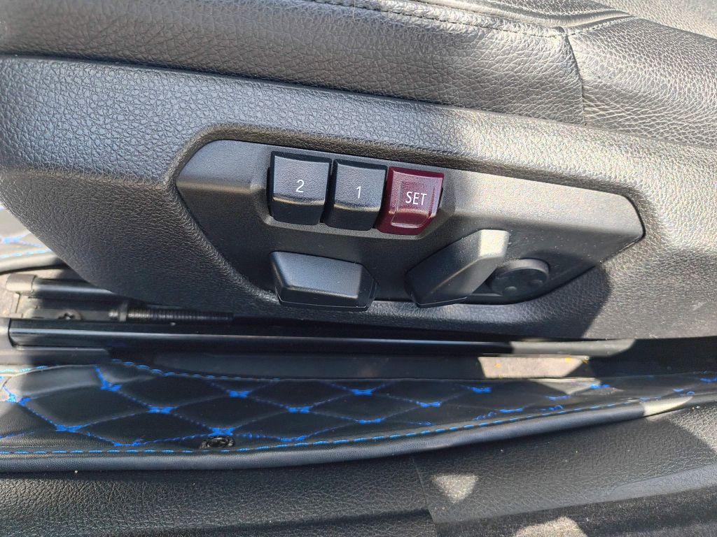 2015 BMW 3 Series Image 14