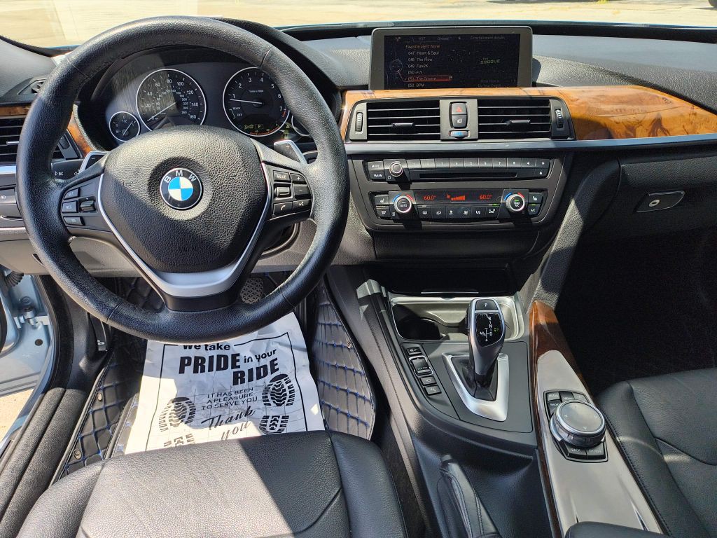 2015 BMW 3 Series Image 16
