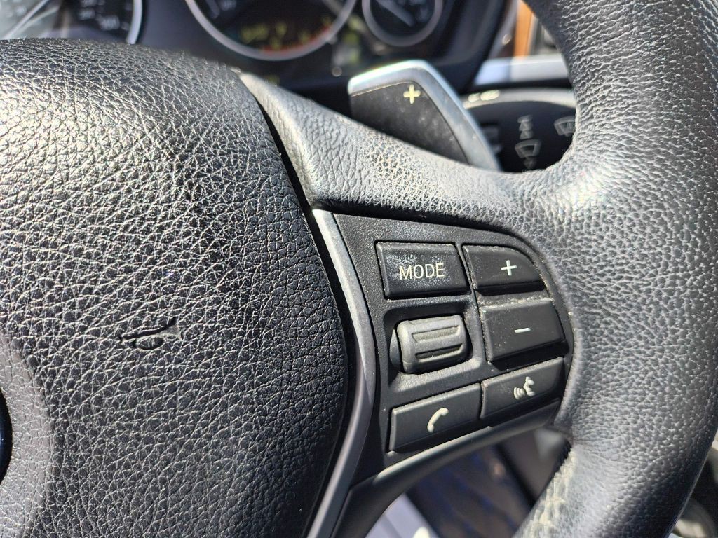 2015 BMW 3 Series Image 18