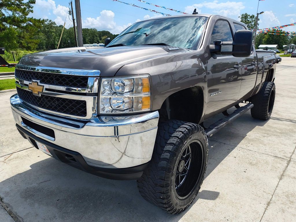 2014 Chevrolet Silverado 1500 Image 2