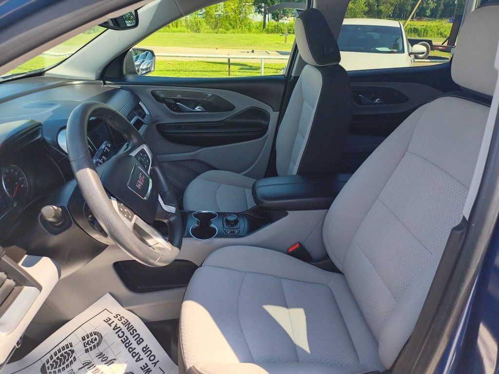2022 GMC Terrain Image 11
