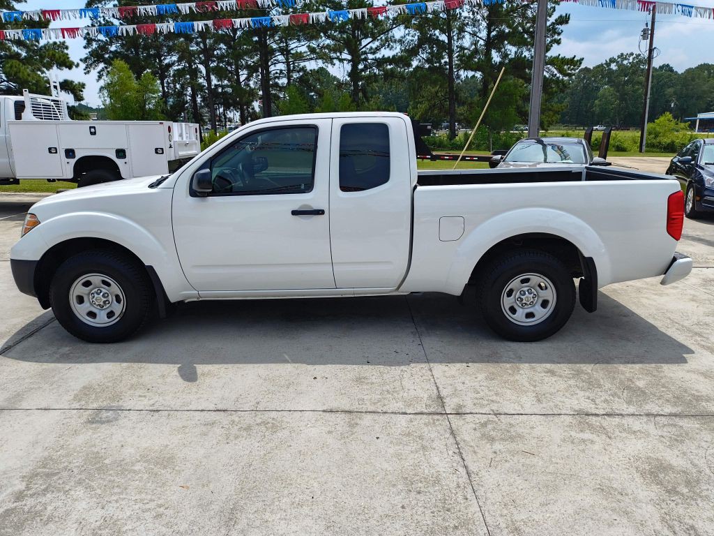 2019 Nissan Frontier Image 2