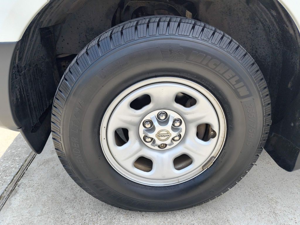 2019 Nissan Frontier Image 10