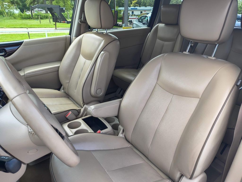 2016 Nissan Quest Image 13