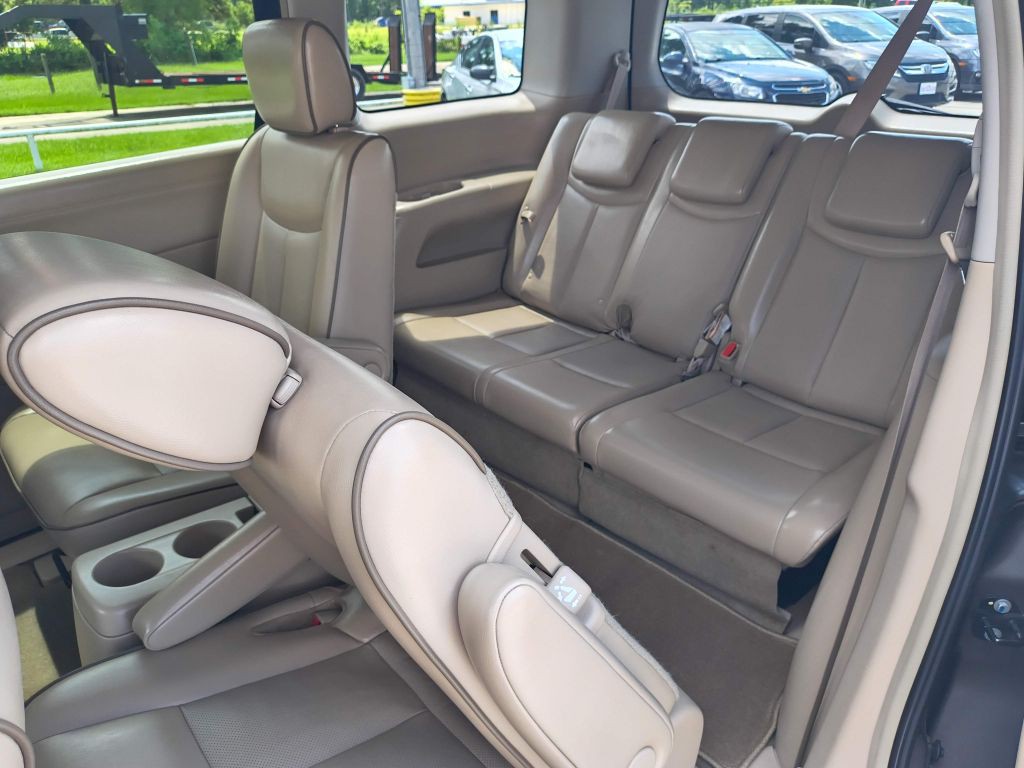 2016 Nissan Quest Image 28