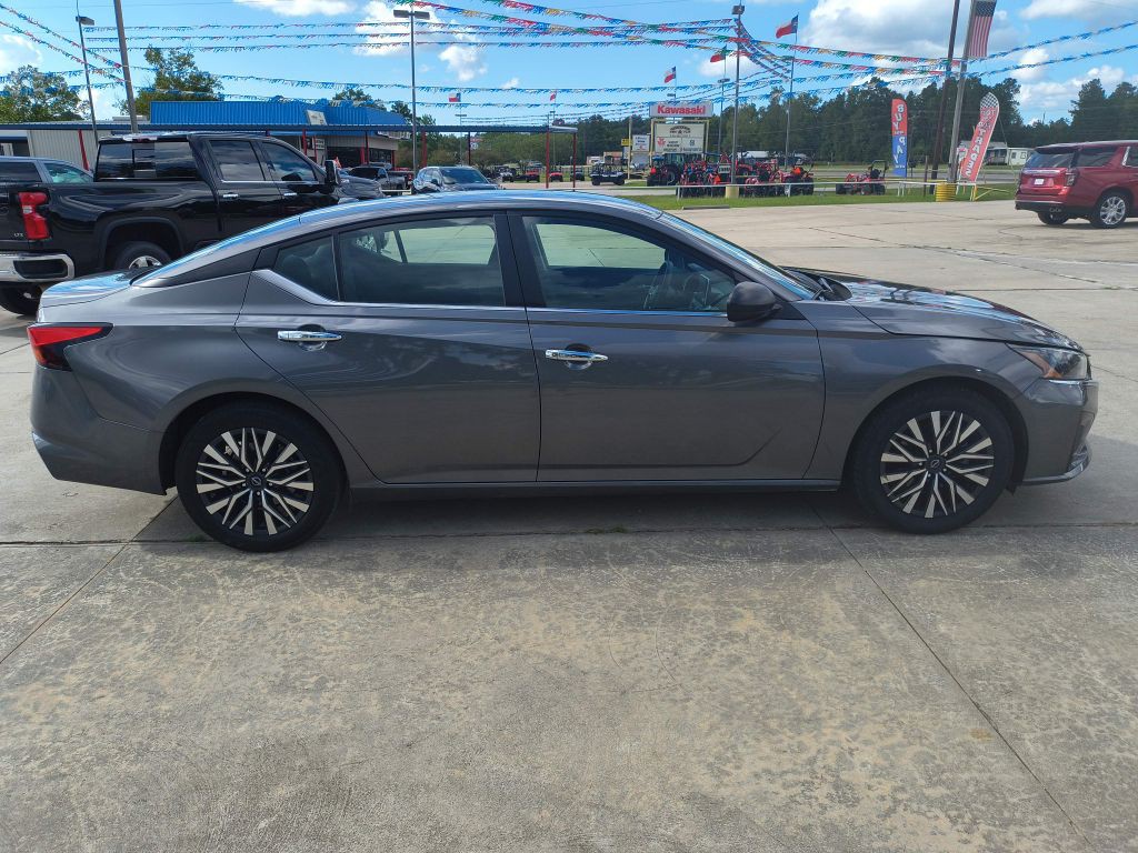 2024 Nissan Altima Image 6
