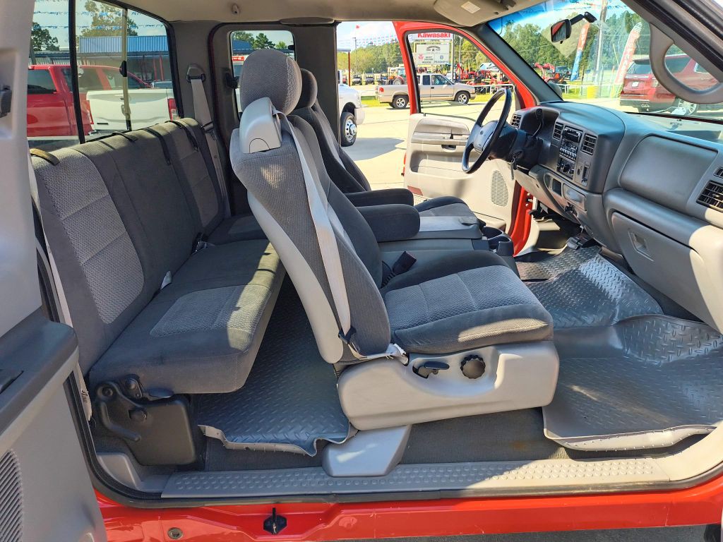 2002 Ford F-250 Image 25