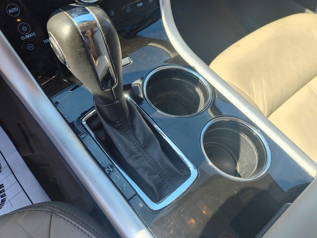 2011 Ford Edge Image 21