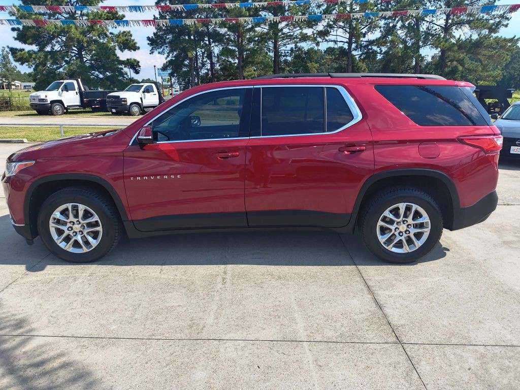 2019 Chevrolet Traverse Image 2