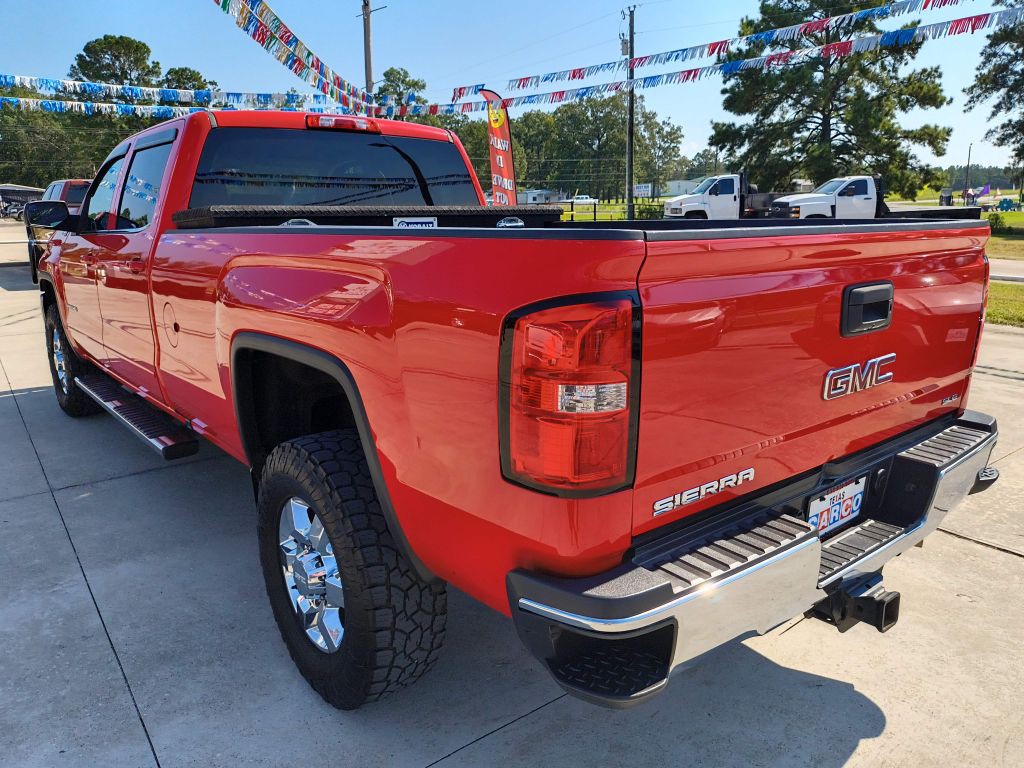 2018 GMC Sierra Image 3
