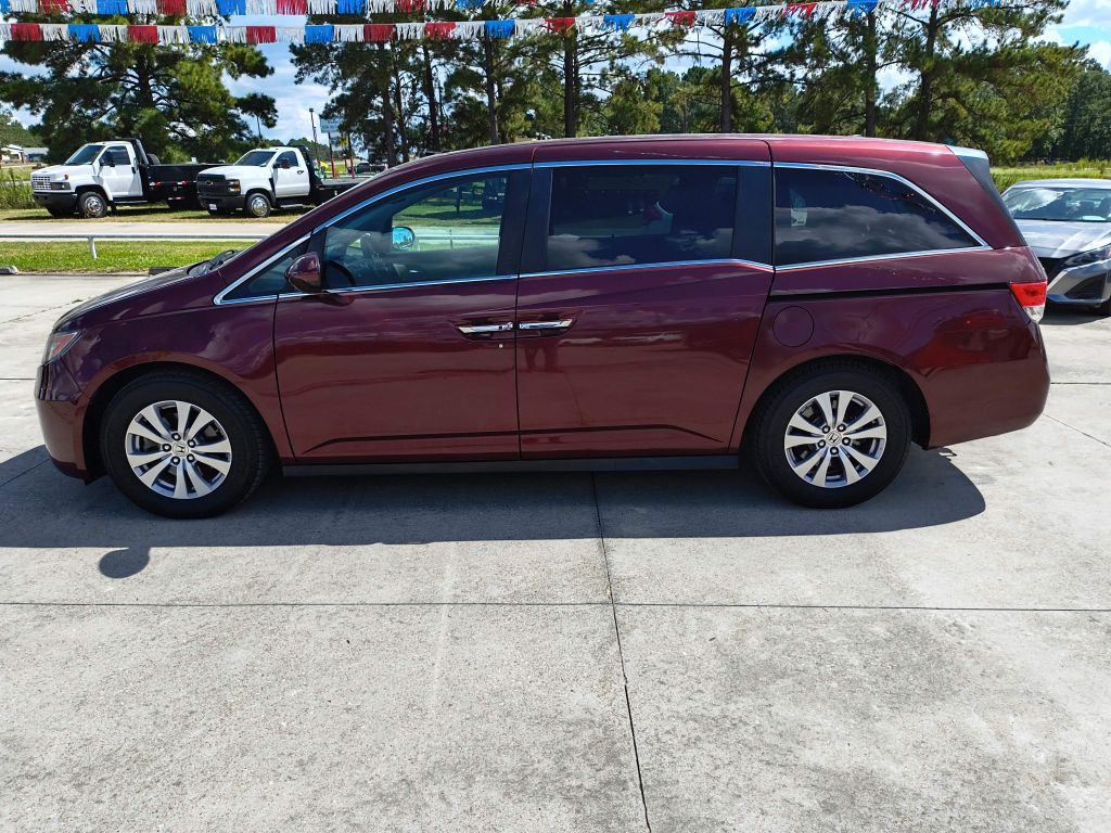 2016 Honda Odyssey Image 2