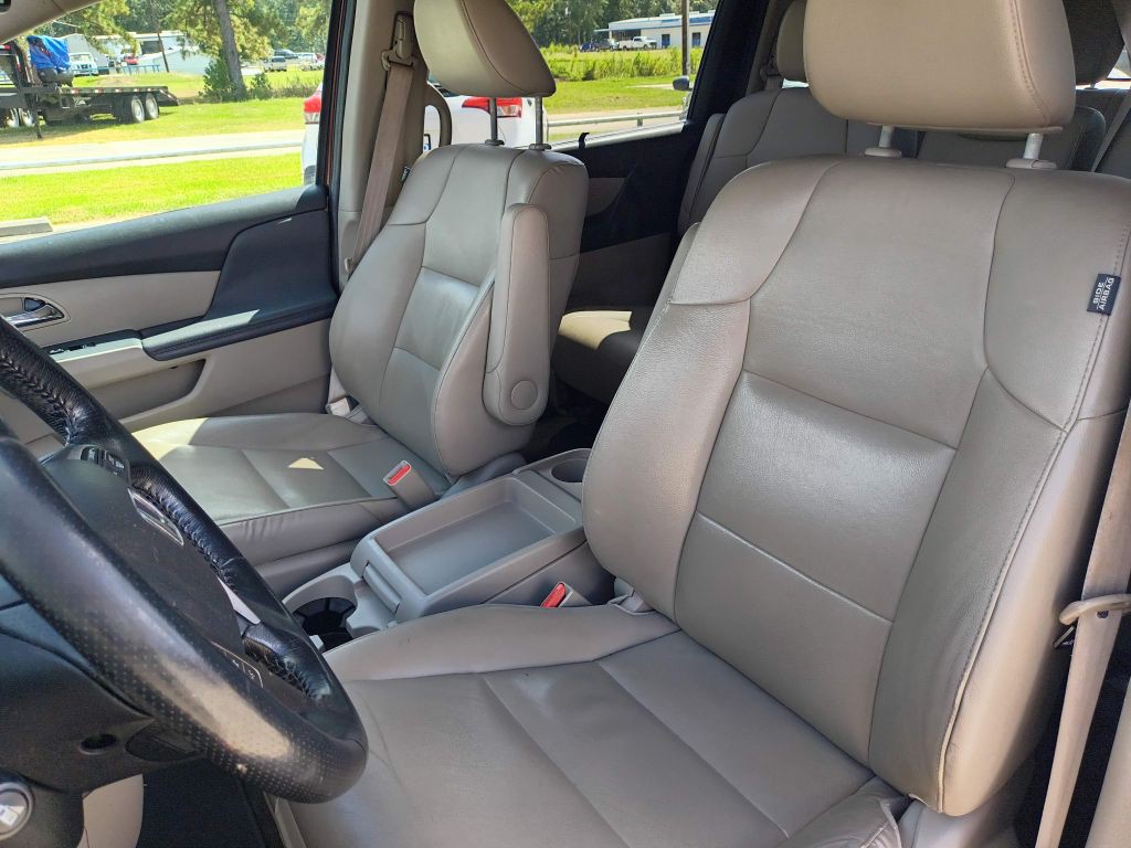 2016 Honda Odyssey Image 14