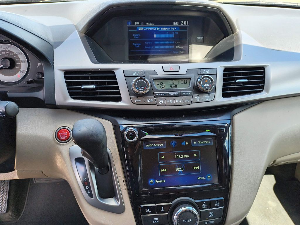 2016 Honda Odyssey Image 19