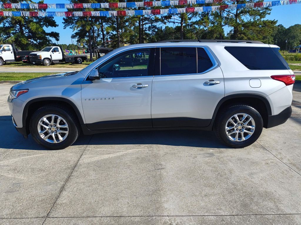2020 Chevrolet Traverse Image 2