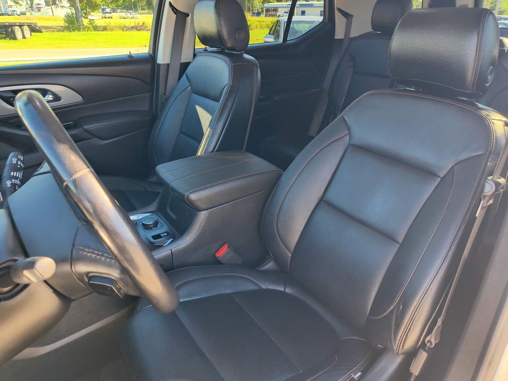 2020 Chevrolet Traverse Image 13