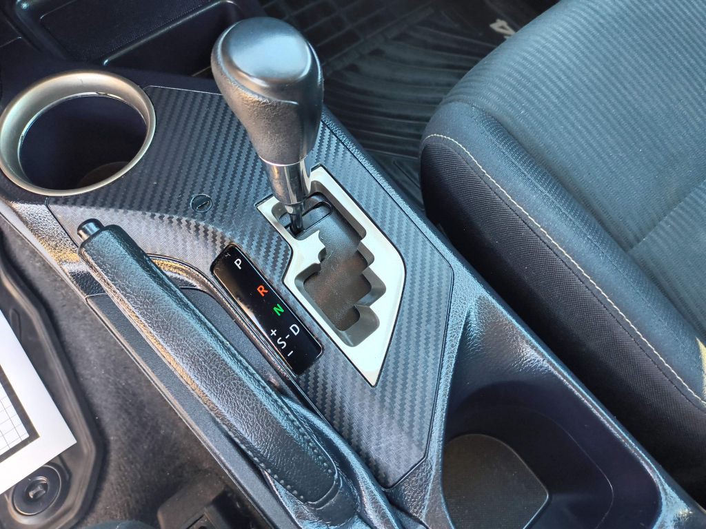 2013 Toyota Rav4 Image 21