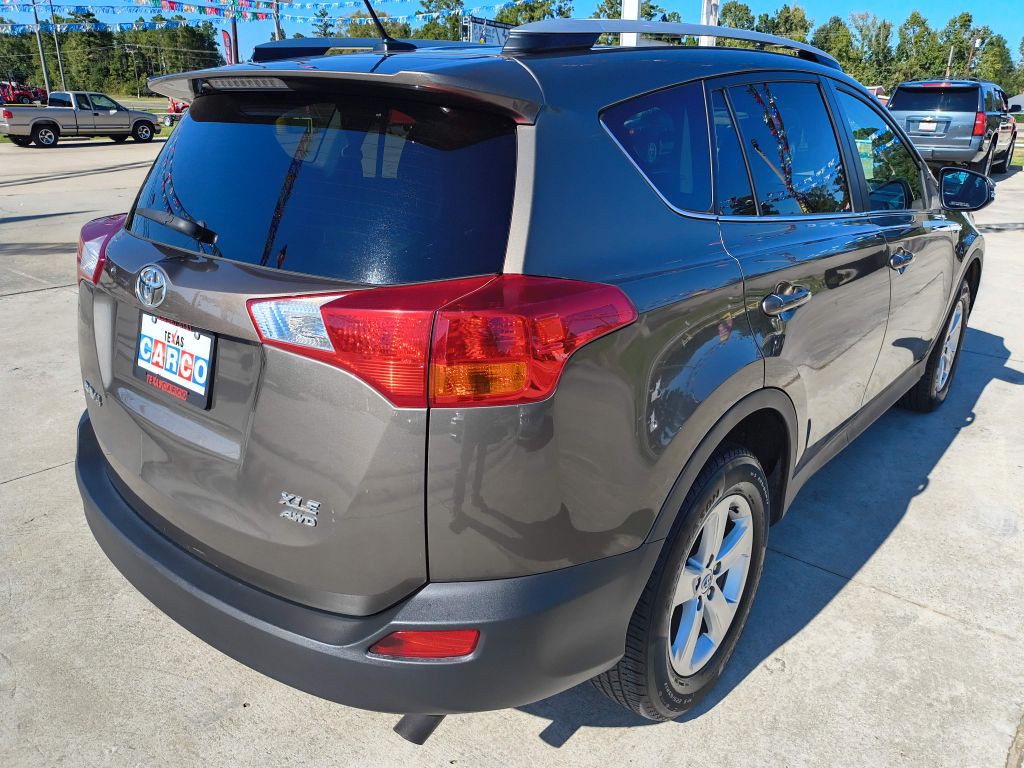 2013 Toyota Rav4 Image 5