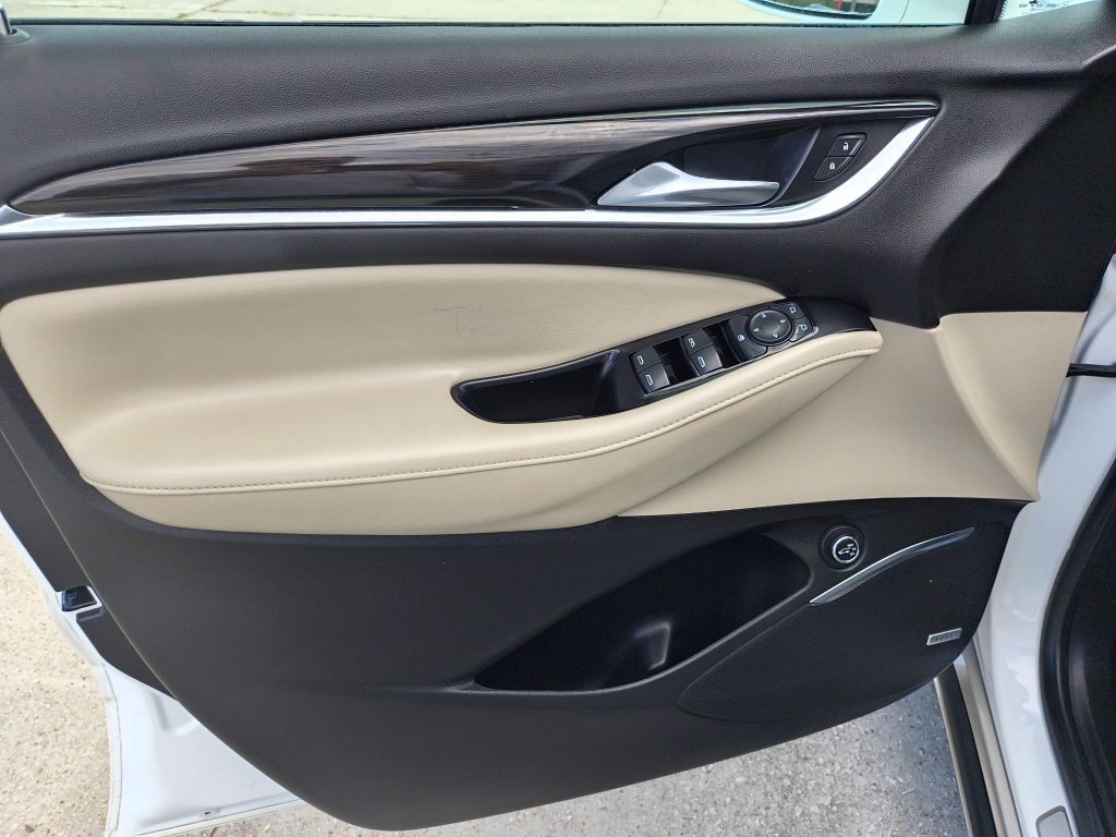2020 Buick Enclave Image 11