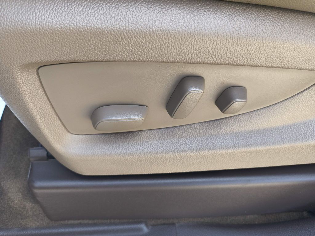 2015 Chevrolet Silverado 1500 Image 14