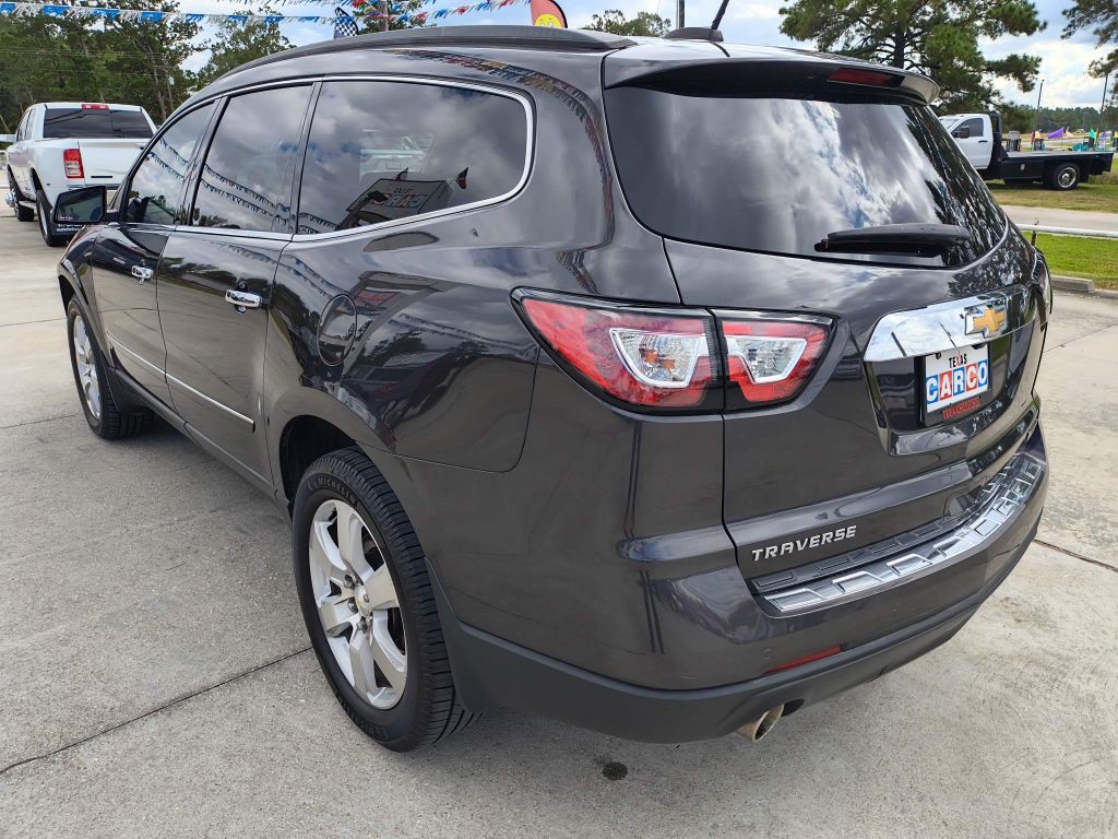 2017 Chevrolet Traverse Image 3