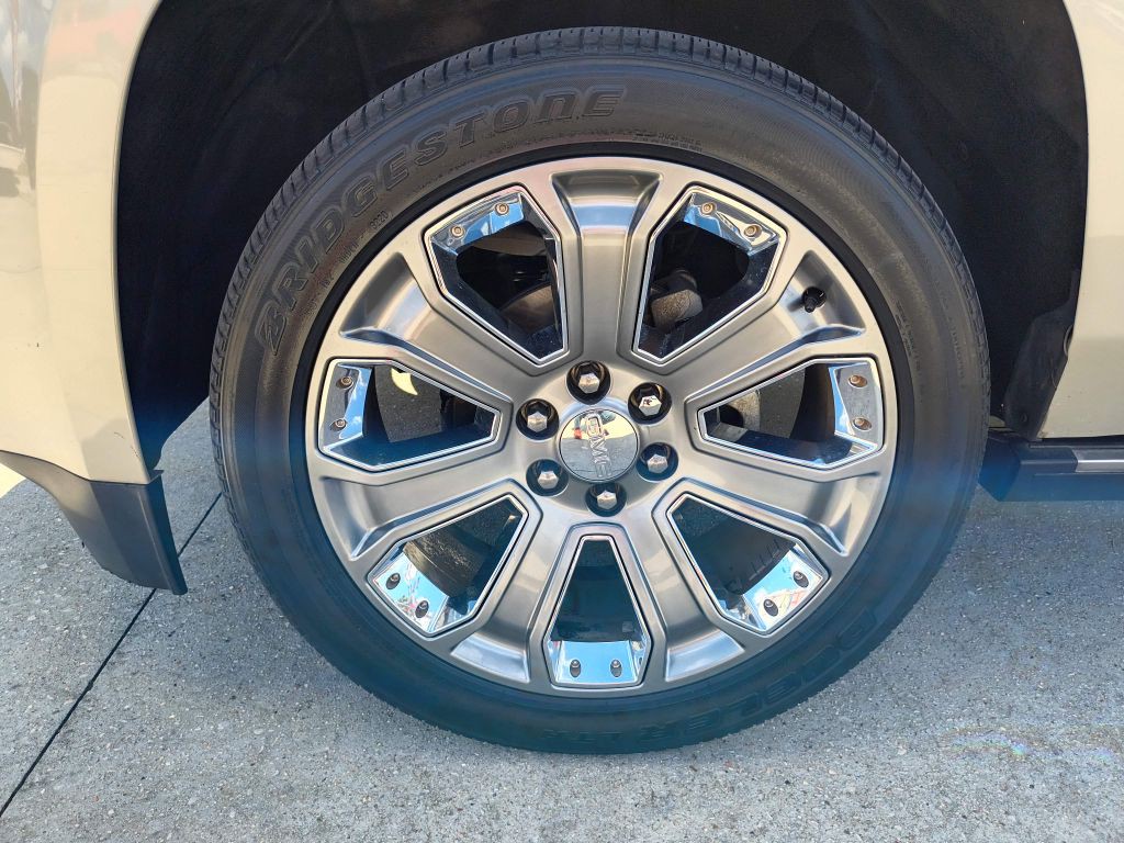 2015 GMC Yukon Image 10