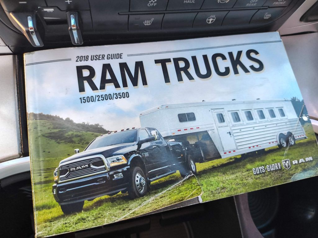 2018 RAM 2500 Image 32