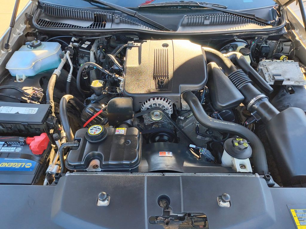 2005 Lincoln Town Car Image 25