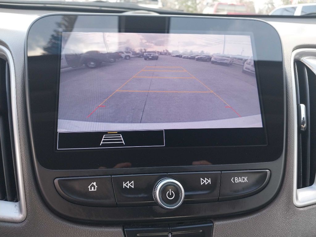 2022 Chevrolet Malibu Image 19
