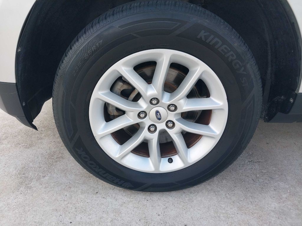 2013 Ford Edge Image 9