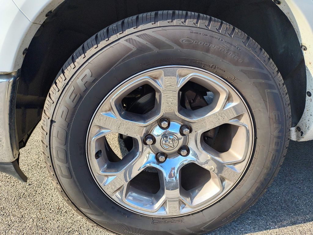 2018 RAM 1500 Image 9