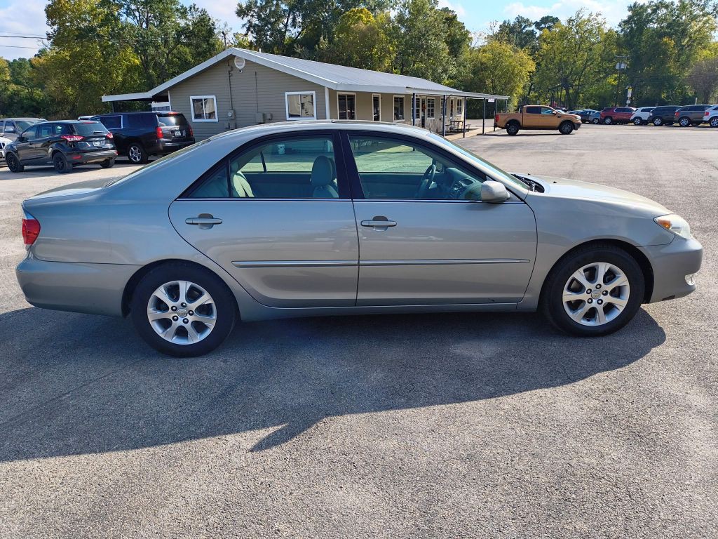 2005 Toyota Camry Image 6