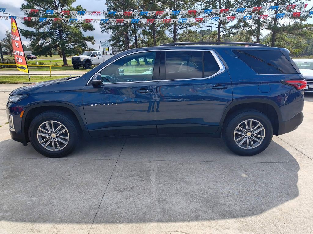 2023 Chevrolet Traverse Image 2