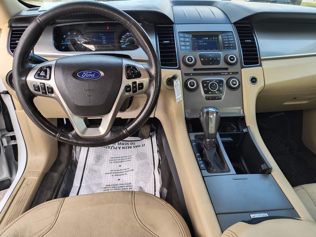 2015 Ford Taurus Image 14