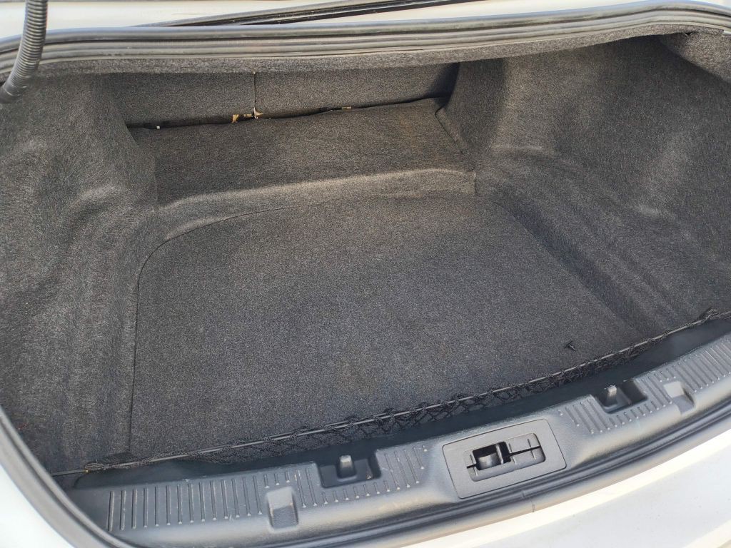 2015 Ford Taurus Image 23