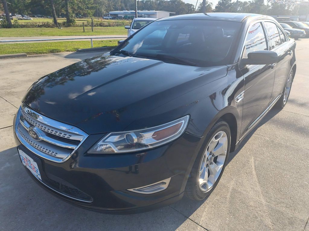 2010 Ford Taurus Image 1
