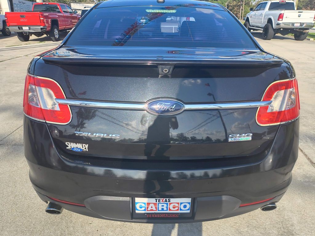 2010 Ford Taurus Image 4