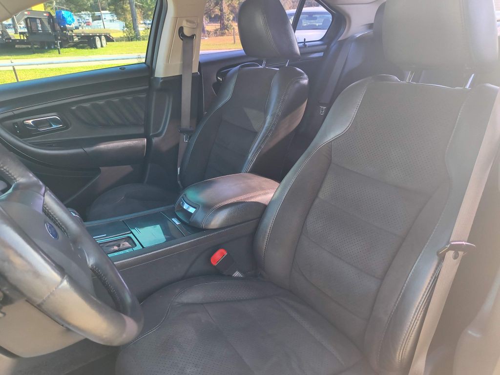 2010 Ford Taurus Image 13