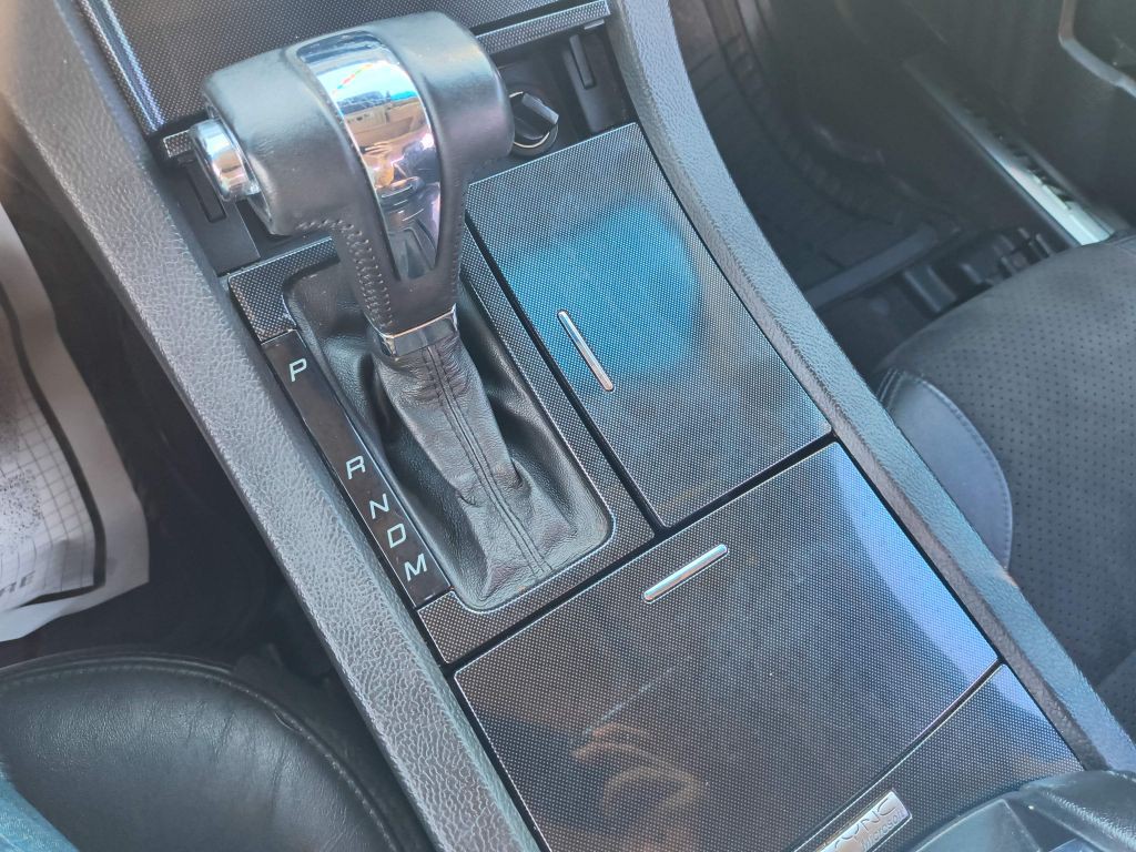 2010 Ford Taurus Image 21