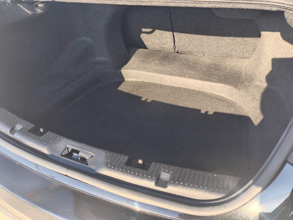 2010 Ford Taurus Image 26