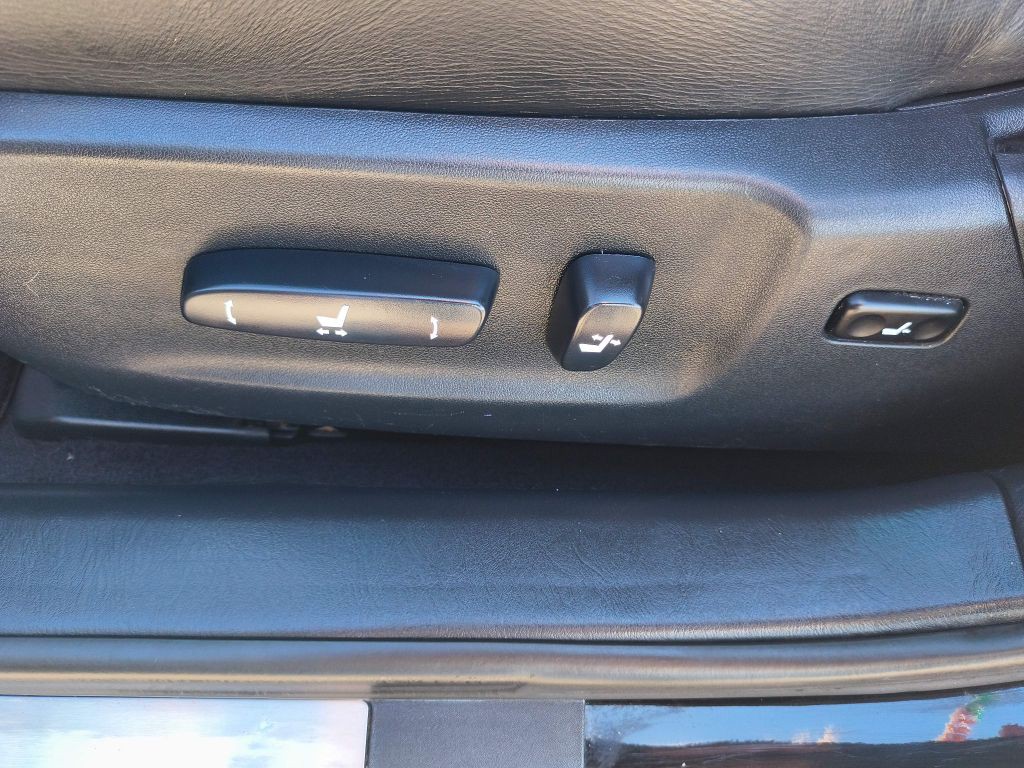 2010 Lexus GS Image 13