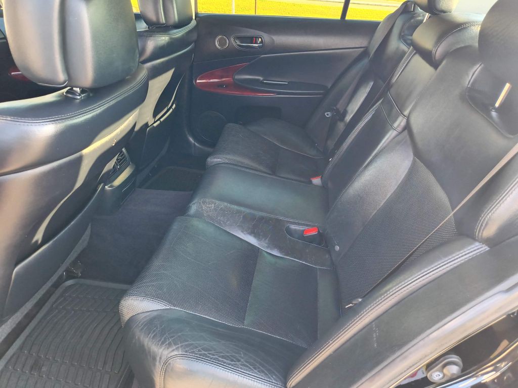 2010 Lexus GS Image 24