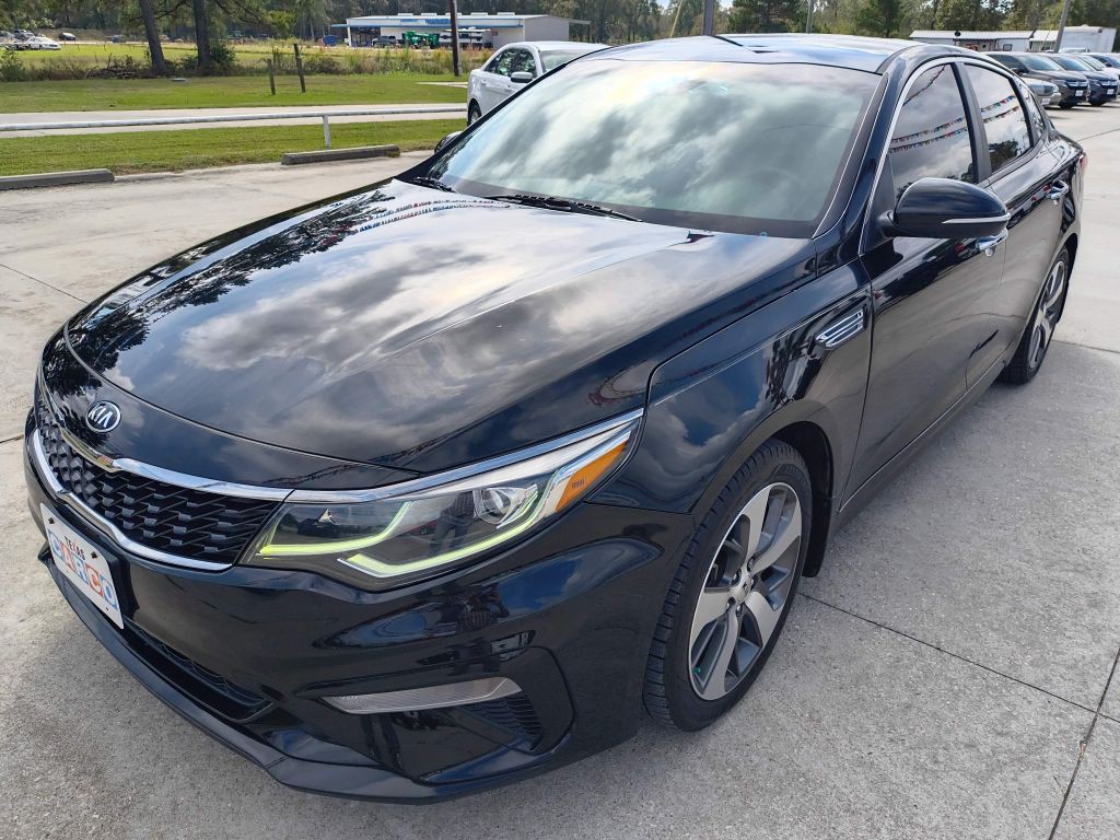 2020 Kia Optima Image 1