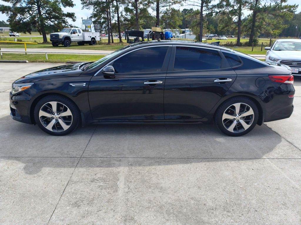 2020 Kia Optima Image 2