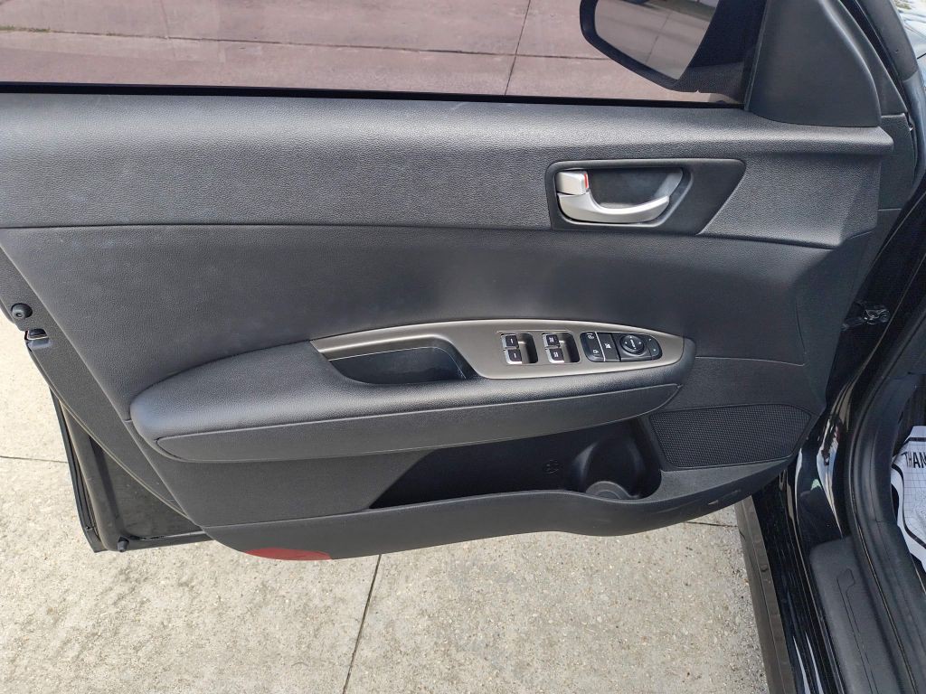 2020 Kia Optima Image 11