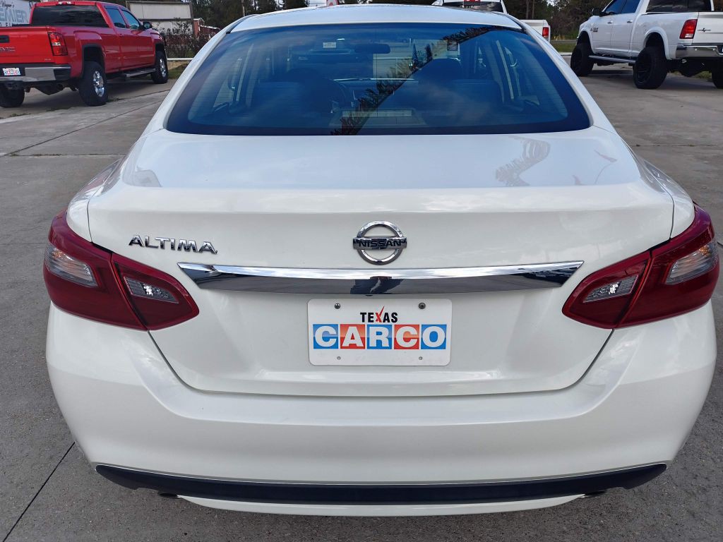 2018 Nissan Altima Image 4
