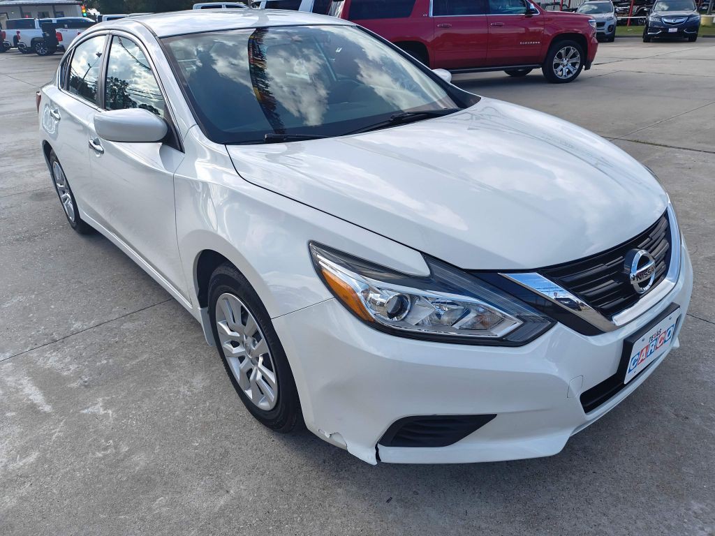 2018 Nissan Altima Image 7