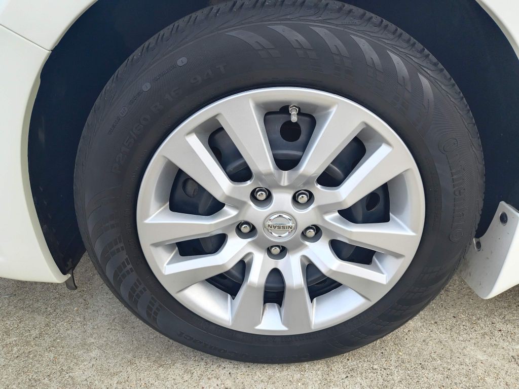 2018 Nissan Altima Image 9