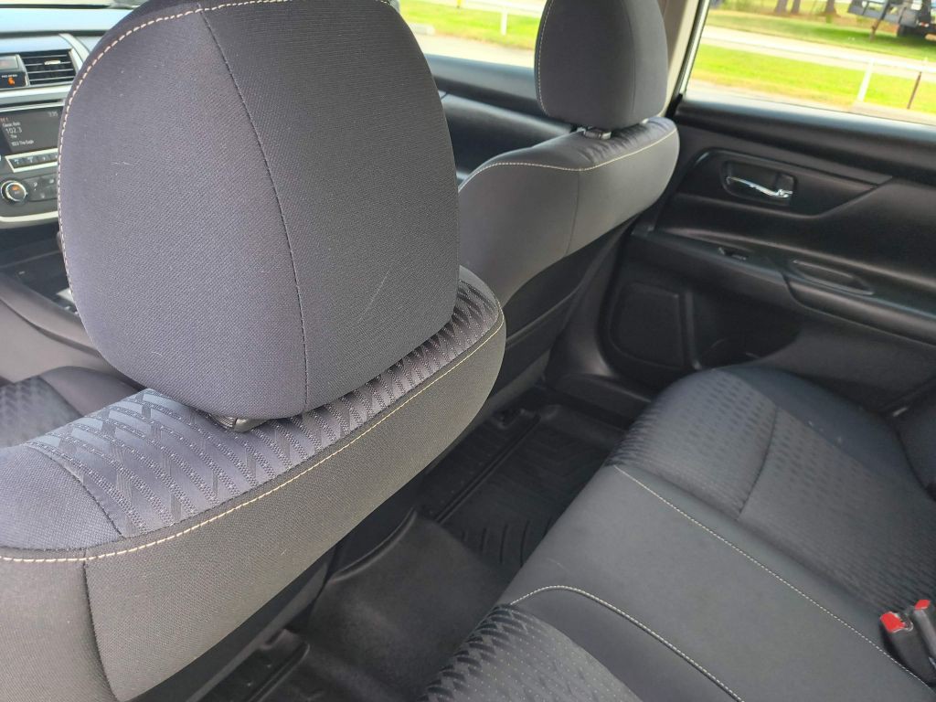 2018 Nissan Altima Image 22