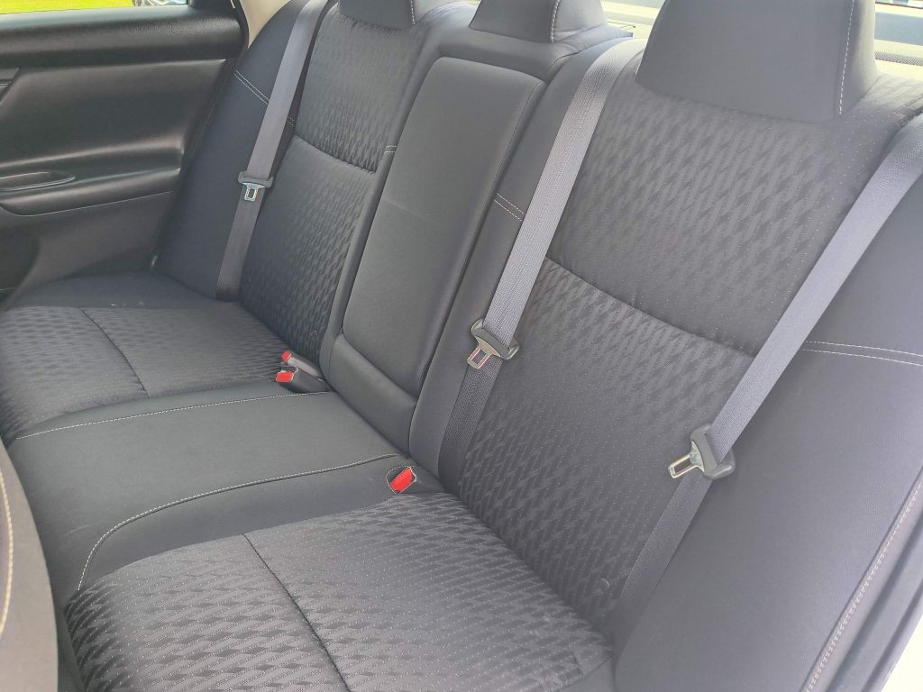 2018 Nissan Altima Image 23